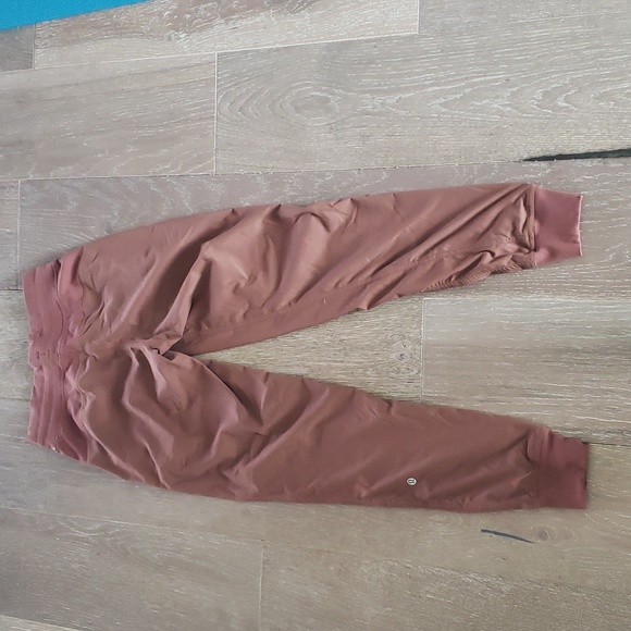 Lululemon Dance Studio Mid-Rise Joggers Brown size 2 - Picture 4 of 5